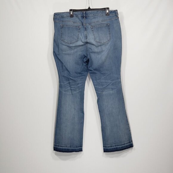 Torrid Mid-Rise Slim Boot Bootcut Jeans with stretch Plus Size 20 - Picture 2 of 3